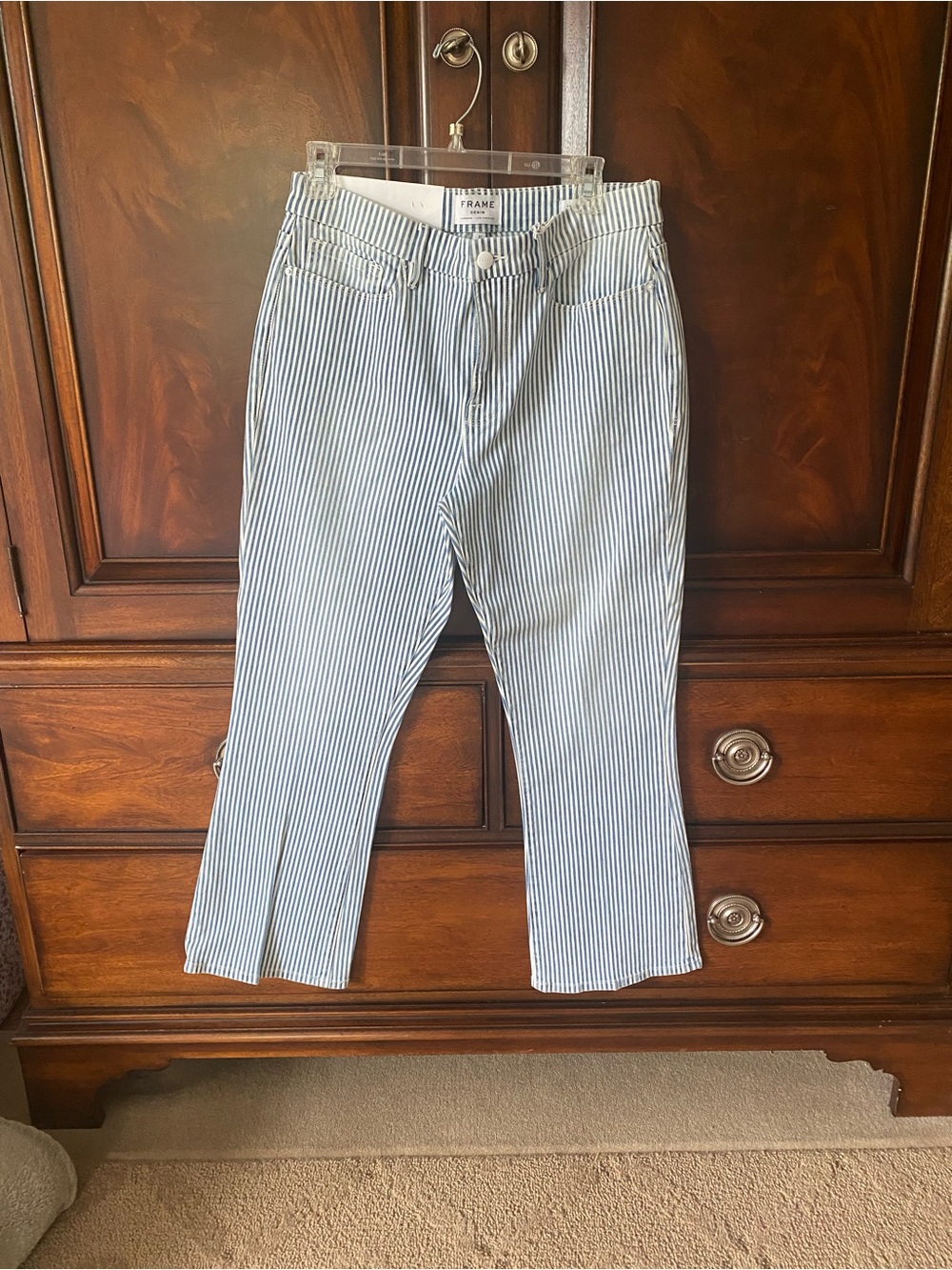 Frame Denim Blue and White Striped Cropped Jeans mid rise